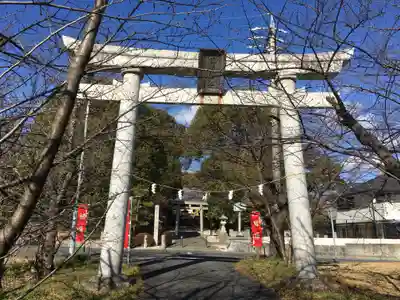 諏訪神社の鳥居