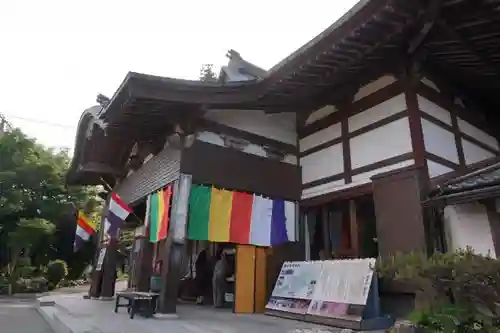 舘山寺の本殿・本堂