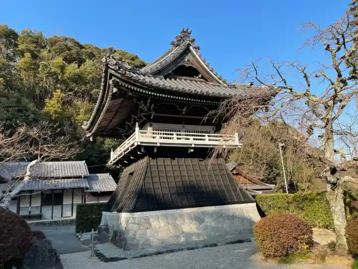 浄眼寺の{uncategorized: "未分類", other: "その他", undefined: "問題あり", building: "その他建物", grave: "お墓", sacred_gate: "鳥居", guardian: "狛犬", statue: "像", buddha: "仏像", history: "歴史", nature: "自然", garden: "庭園", animal: "動物", pagoda: "塔", temizu: "手水舎", mountain_gate: "山門・神門", sanctuary: "本殿・本堂", subordinate: "末社・摂社", art: "芸術", scenery: "景色", jizo: "地蔵", ema: "絵馬", goshuin: "御朱印", omikuji: "おみくじ", items: "授与品その他", amulet: "お守り", goshuincho: "御朱印帳", eats: "食事", festival: "お祭り", votive_dance: "神楽", shichigosan: "七五三参", wedding: "結婚式", experience: "体験その他", initially: "初詣", around: "周辺", anti_infection: "感染症対策"}
