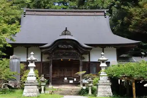乾徳寺の本殿・本堂