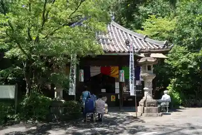 弥勒寺の本殿・本堂