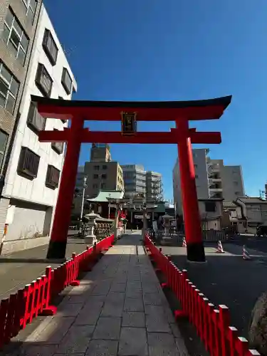 鷲神社の{uncategorized: "未分類", other: "その他", undefined: "問題あり", building: "その他建物", grave: "お墓", sacred_gate: "鳥居", guardian: "狛犬", statue: "像", buddha: "仏像", history: "歴史", nature: "自然", garden: "庭園", animal: "動物", pagoda: "塔", temizu: "手水舎", mountain_gate: "山門・神門", sanctuary: "本殿・本堂", subordinate: "末社・摂社", art: "芸術", scenery: "景色", jizo: "地蔵", ema: "絵馬", goshuin: "御朱印", omikuji: "おみくじ", items: "授与品その他", amulet: "お守り", goshuincho: "御朱印帳", eats: "食事", festival: "お祭り", votive_dance: "神楽", shichigosan: "七五三参", wedding: "結婚式", experience: "体験その他", initially: "初詣", around: "周辺", anti_infection: "感染症対策"}