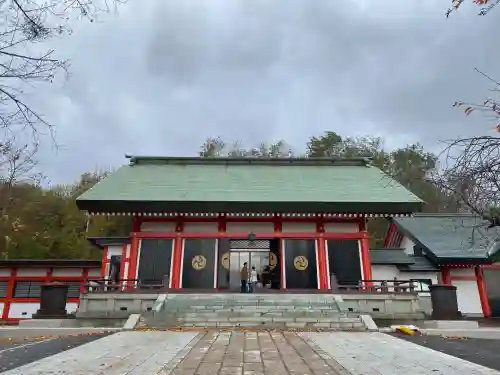 住吉神社の{uncategorized: "未分類", other: "その他", undefined: "問題あり", building: "その他建物", grave: "お墓", sacred_gate: "鳥居", guardian: "狛犬", statue: "像", buddha: "仏像", history: "歴史", nature: "自然", garden: "庭園", animal: "動物", pagoda: "塔", temizu: "手水舎", mountain_gate: "山門・神門", sanctuary: "本殿・本堂", subordinate: "末社・摂社", art: "芸術", scenery: "景色", jizo: "地蔵", ema: "絵馬", goshuin: "御朱印", omikuji: "おみくじ", items: "授与品その他", amulet: "お守り", goshuincho: "御朱印帳", eats: "食事", festival: "お祭り", votive_dance: "神楽", shichigosan: "七五三参", wedding: "結婚式", experience: "体験その他", initially: "初詣", around: "周辺", anti_infection: "感染症対策"}