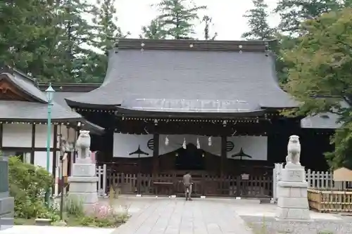 象山神社の本殿