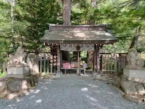 穂高神社奥宮(長野県)