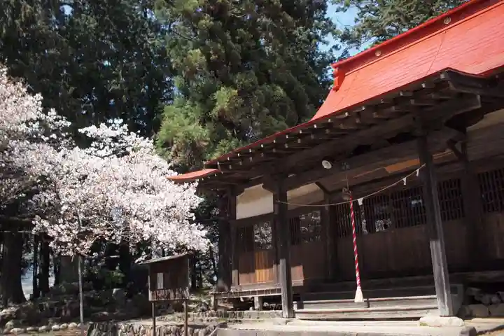 南宮大神社の本殿・本堂