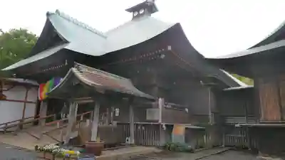 弘明寺の本殿・本堂