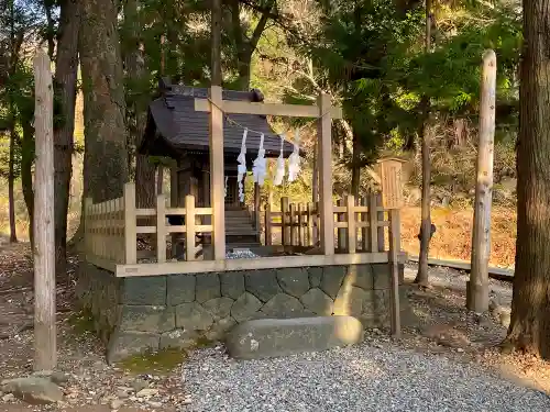 諏訪大社下社春宮の末社・摂社