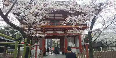 瀧泉寺(目黒不動尊)の山門・神門