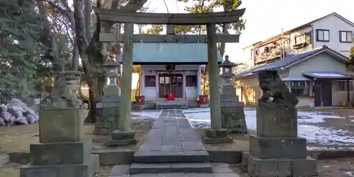 新堀日枝神社の鳥居
