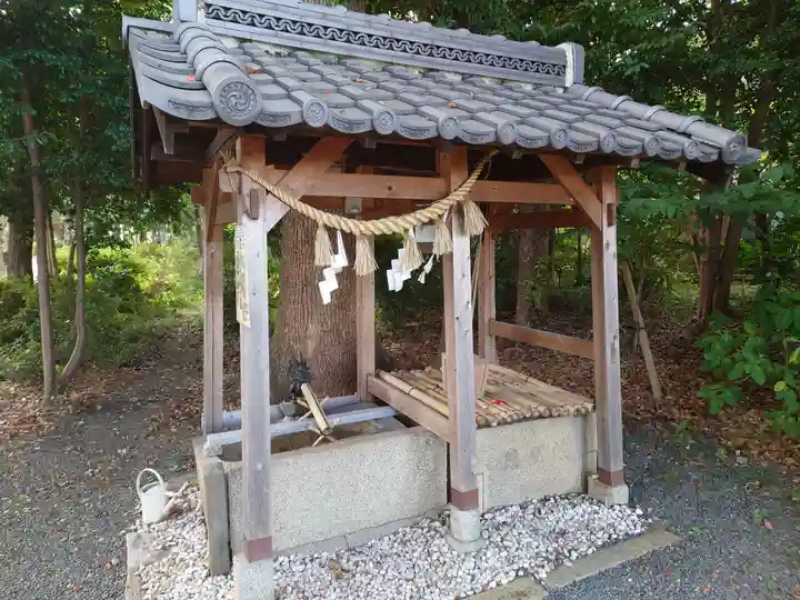 御殿山神社の手水舎
