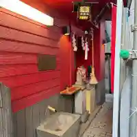 豊岩稲荷神社の{uncategorized: "未分類", other: "その他", undefined: "問題あり", building: "その他建物", grave: "お墓", sacred_gate: "鳥居", guardian: "狛犬", statue: "像", buddha: "仏像", history: "歴史", nature: "自然", garden: "庭園", animal: "動物", pagoda: "塔", temizu: "手水舎", mountain_gate: "山門・神門", sanctuary: "本殿・本堂", subordinate: "末社・摂社", art: "芸術", scenery: "景色", jizo: "地蔵", ema: "絵馬", goshuin: "御朱印", omikuji: "おみくじ", items: "授与品その他", amulet: "お守り", goshuincho: "御朱印帳", eats: "食事", festival: "お祭り", votive_dance: "神楽", shichigosan: "七五三参", wedding: "結婚式", experience: "体験その他", initially: "初詣", around: "周辺", anti_infection: "感染症対策"}