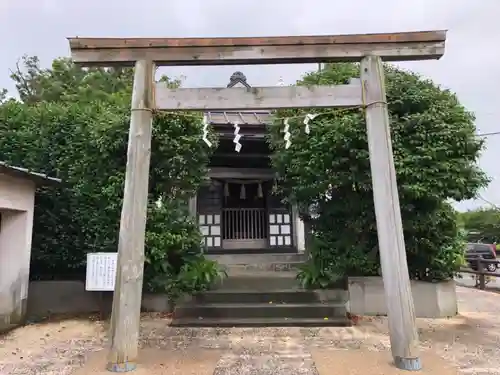 どんつく神社の鳥居