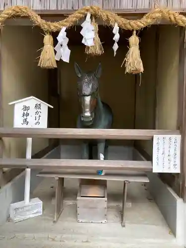 花岡八幡宮の像