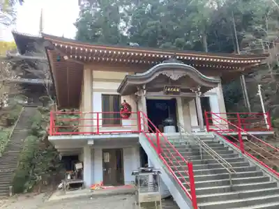 西山興隆寺の本殿・本堂
