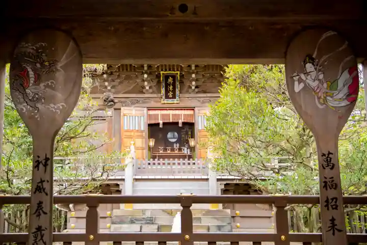 江島神社の本殿・本堂