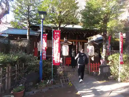 花園稲荷神社の本殿