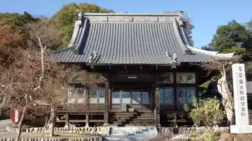 龍泉寺の本殿・本堂