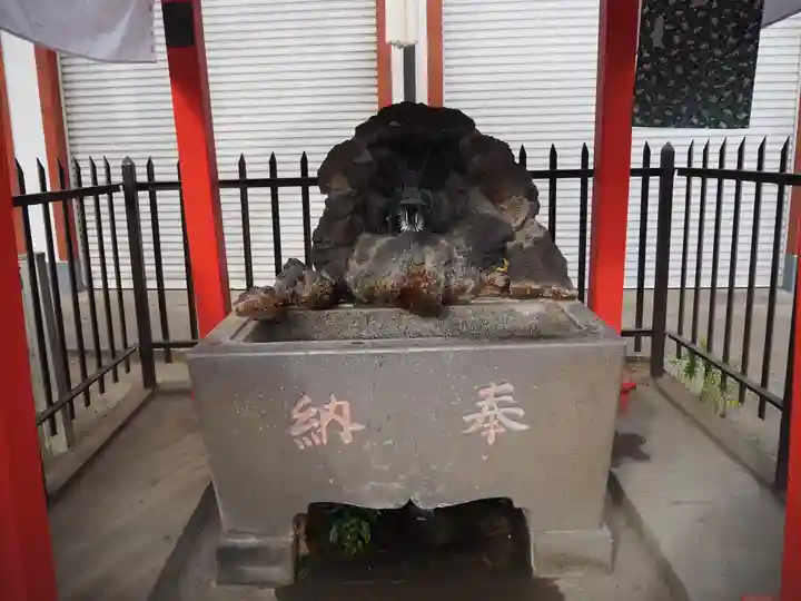 葛飾氷川神社の手水舎