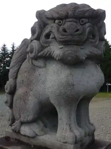 風連神社の狛犬