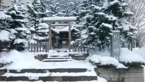 構内札幌神社の鳥居