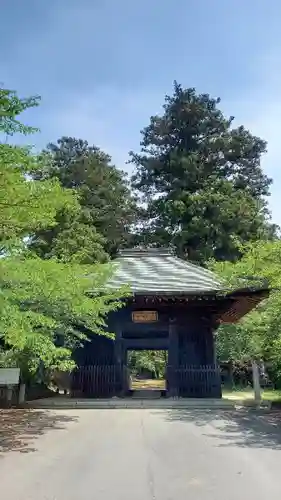 西蓮寺の山門