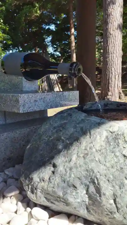 仁木神社の手水舎