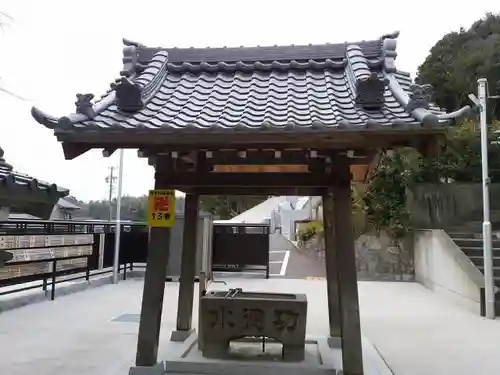 安楽寺の手水舎