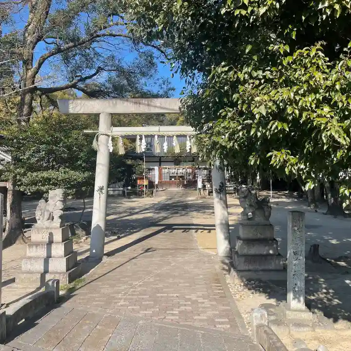 高牟神社(瀬古)の鳥居