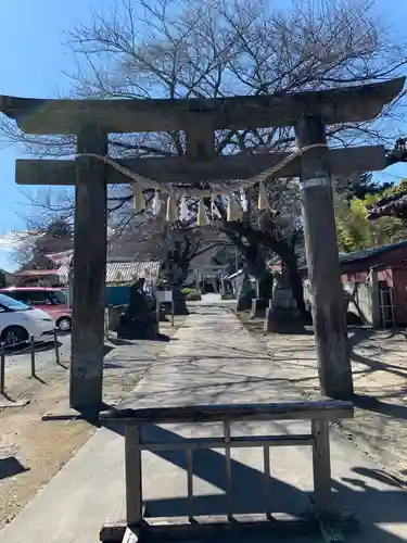 前玉神社の鳥居