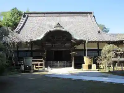 観福寺の本殿・本堂