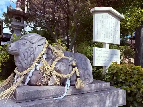 羊神社の{uncategorized: "未分類", other: "その他", undefined: "問題あり", building: "その他建物", grave: "お墓", sacred_gate: "鳥居", guardian: "狛犬", statue: "像", buddha: "仏像", history: "歴史", nature: "自然", garden: "庭園", animal: "動物", pagoda: "塔", temizu: "手水舎", mountain_gate: "山門・神門", sanctuary: "本殿・本堂", subordinate: "末社・摂社", art: "芸術", scenery: "景色", jizo: "地蔵", ema: "絵馬", goshuin: "御朱印", omikuji: "おみくじ", items: "授与品その他", amulet: "お守り", goshuincho: "御朱印帳", eats: "食事", festival: "お祭り", votive_dance: "神楽", shichigosan: "七五三参", wedding: "結婚式", experience: "体験その他", initially: "初詣", around: "周辺", anti_infection: "感染症対策"}