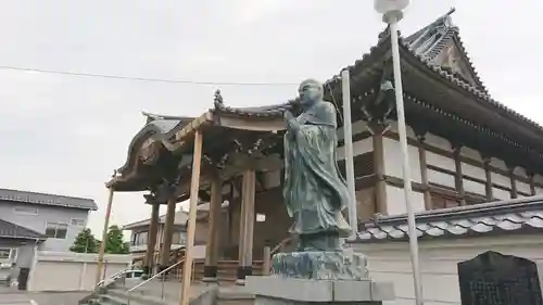 立圓寺の本殿