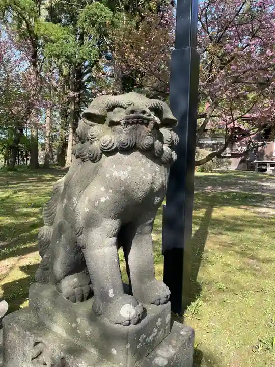 古四王神社の狛犬