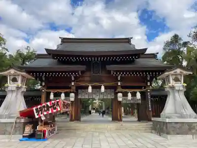 湊川神社の山門・神門