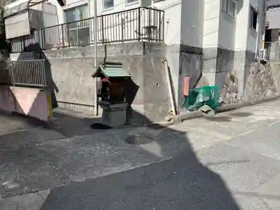 地蔵尊（荒田町）の本殿・本堂