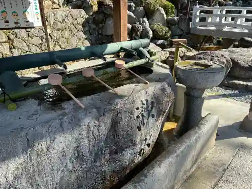 岡寺（龍蓋寺）の{uncategorized: "未分類", other: "その他", undefined: "問題あり", building: "その他建物", grave: "お墓", sacred_gate: "鳥居", guardian: "狛犬", statue: "像", buddha: "仏像", history: "歴史", nature: "自然", garden: "庭園", animal: "動物", pagoda: "塔", temizu: "手水舎", mountain_gate: "山門・神門", sanctuary: "本殿・本堂", subordinate: "末社・摂社", art: "芸術", scenery: "景色", jizo: "地蔵", ema: "絵馬", goshuin: "御朱印", omikuji: "おみくじ", items: "授与品その他", amulet: "お守り", goshuincho: "御朱印帳", eats: "食事", festival: "お祭り", votive_dance: "神楽", shichigosan: "七五三参", wedding: "結婚式", experience: "体験その他", initially: "初詣", around: "周辺", anti_infection: "感染症対策"}