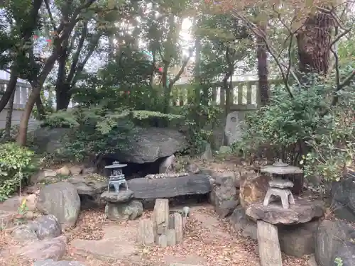 難波神社の庭園