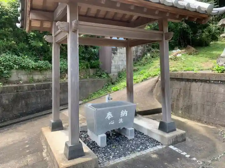 八幡神社の手水舎