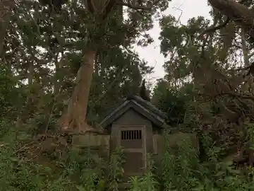 三峰神社の本殿・本堂