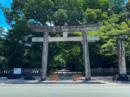 砥鹿神社（里宮）の鳥居