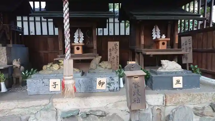 洲嵜神社の末社・摂社