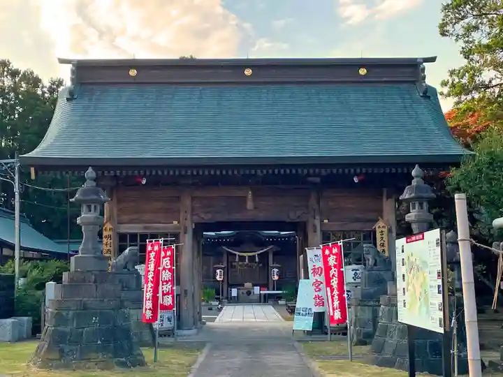 常陸第三宮 吉田神社の山門・神門