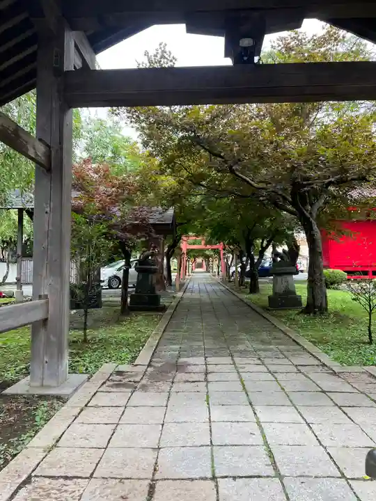 榊山稲荷神社のその他建物