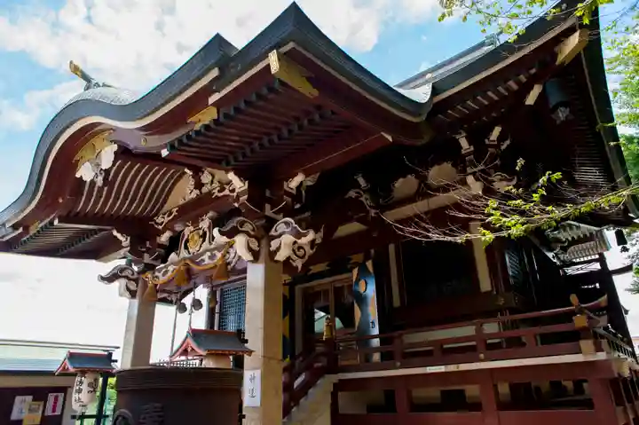 諏訪神社の本殿・本堂