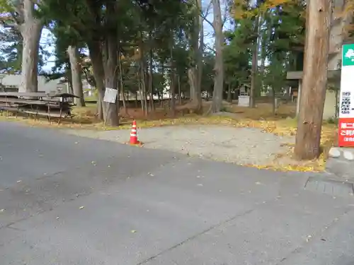 筑摩神社の建物その他