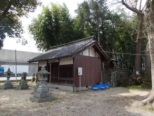 鏡作麻気神社の本殿