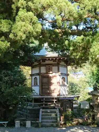 城願寺の本殿・本堂