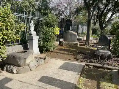 菊名池弁財天(神奈川県)