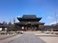 本山専修寺の本殿・本堂